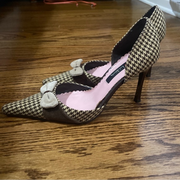 Vintage Houndstooth Pointy Heels - Picture 2 of 7